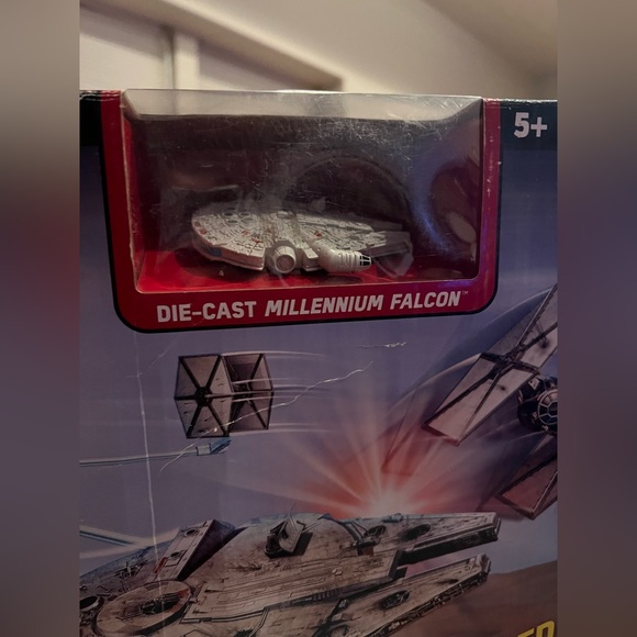 New Star Wars Escape From Jakku Diecast Play Set!...